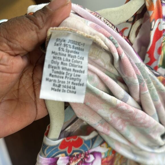 Johnny Was Catalina Block Floral Crewneck Top M-L - Picture 6 of 7